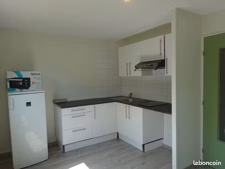 studio 1 pièce 28 m²