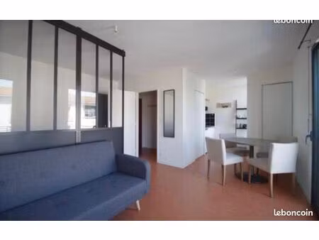 studio meublé lumineux de 30 m² – la pallice – disponible à partir du 20 juillet