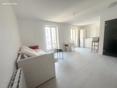 studio 1 pièce 24 m²