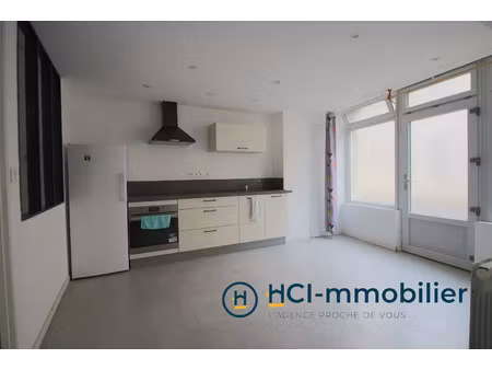 location appartement 1 pièce 28 m² à buxy (71390)