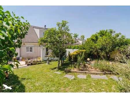 vente maison 4 pièces 76 m² chassieu (69680)
