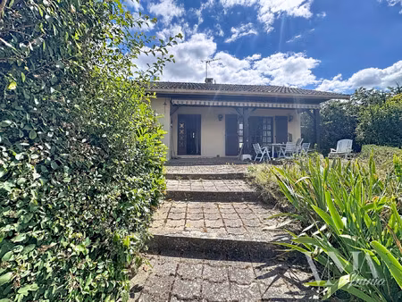 vente maison 6 pièces 203 m² lozanne (69380)