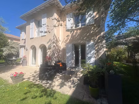 vente maison 7 pièces 194 m² saint-cyr-au-mont-d’or (69450)