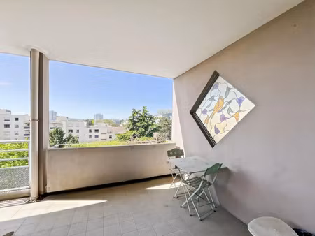 vente bureau 60 m² bron (69500)