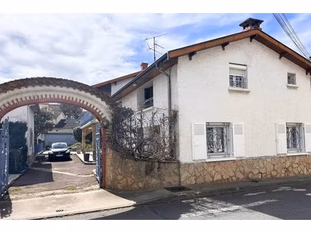 vente maison 11 pièces 330 m² chaponnay (69970)