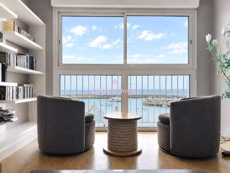 appartement 3 pièces de 62 m² avec vue mer exceptionnelle - port maria-quiberon