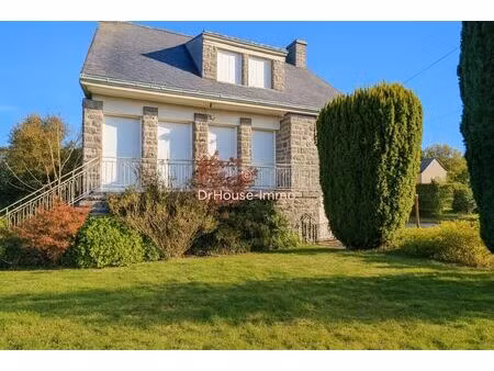 gourin  néobretonne sur sous sol et terrain constructible.