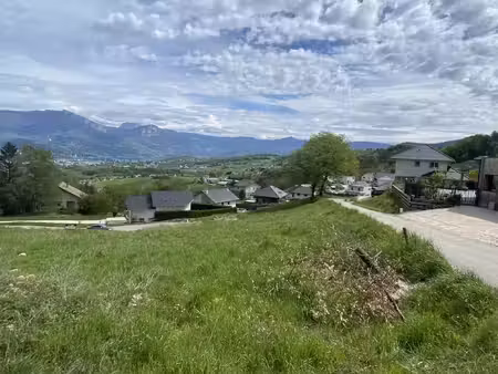 terrain à bâtir de 851 m2