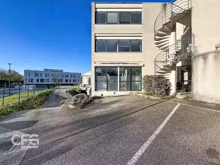 vente commerce 3 pièces 99 m² grésy-sur-aix (73100)