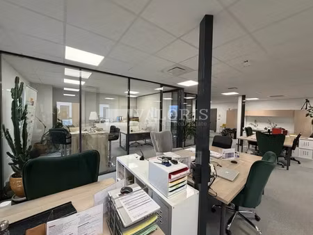 location bureau 140 m² à dardilly (69570)