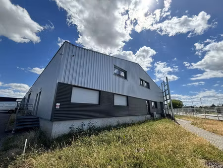 location commerce 511 m² à rillieux-la-pape (69140)