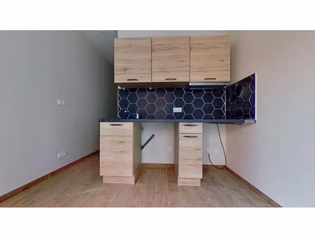 location appartement 1 pièce 19 m² à bron (69500)