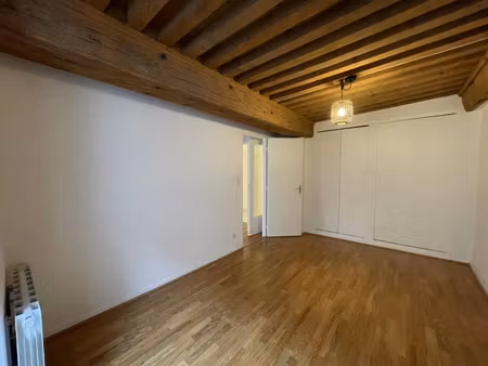 location appartement 2 pièces 52 m² à lyon 1 (69001)