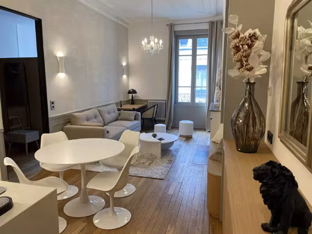 location appartement 2 pièces 49 m² à lyon 2 (69002)