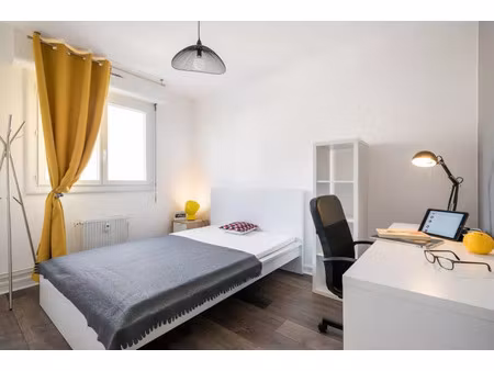 location appartement 1 pièce 10 m² à lyon 7 (69007)
