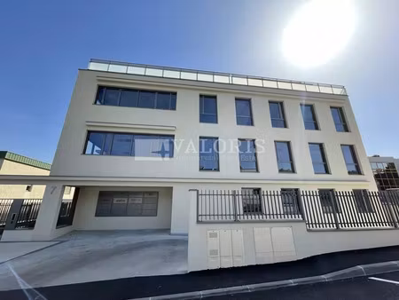 location bureau 80 m² à champagne-au-mont-d’or (69410)