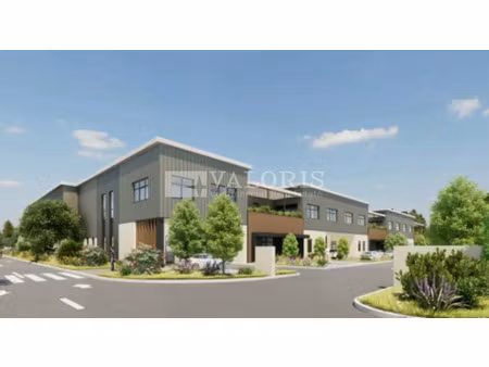 location commerce 6718 m² à décines-charpieu (69150)