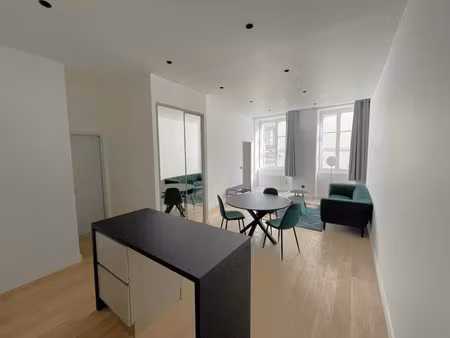 location appartement 2 pièces 49 m² à lyon 2 (69002)