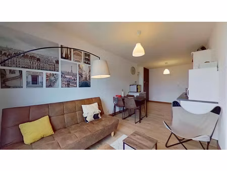 location appartement 5 pièces 85 m² à lyon 8 (69008)