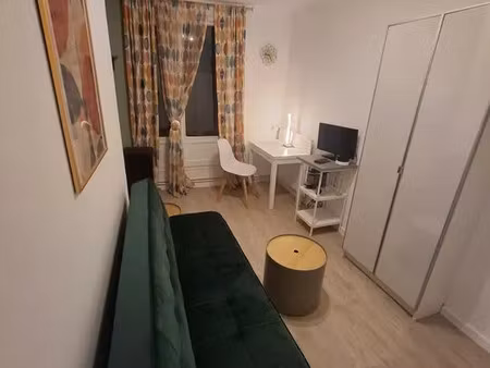 location appartement 1 pièce 17 m² à vaulx-en-velin (69120)