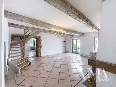 location maison de village haut de gamme 69390 millery
