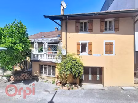 vente immeuble 476 m² saint-julien-en-genevois (74160)