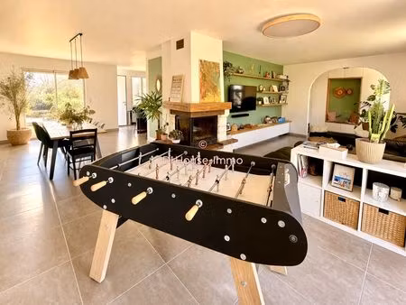 maison familiale de 6 pièces avec jardin et terrasse