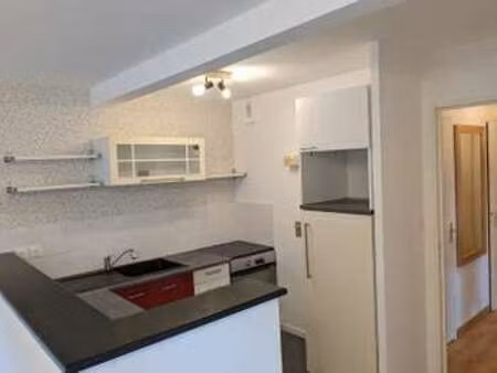 location appartement 3 pièces à quimper (29000) : à louer 3 pièces / 59m² quimper