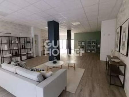location bureaux et commerces à dinan (22100) : à louer / 110m² dinan