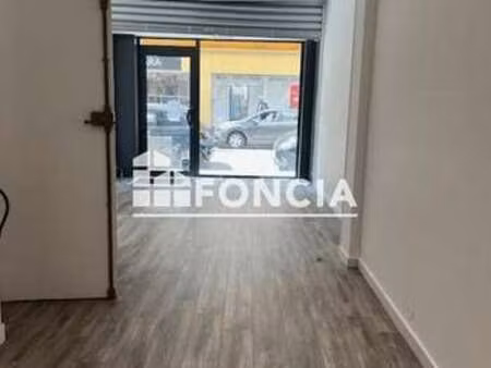 location bureaux et commerces à lorient centre ville (56100) : à louer / 42m² lorient cent