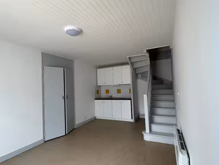 location appartement 2 pièces 33 m² à lamarque (33460)