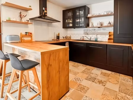 à vendre – t3 rénové avec loggia  situé à montpellier ouest
