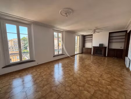 location appartement 4 pièces 103 m² à nice (06000)
