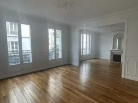 appartement de luxe de 3 chambres en location à motte-picquet  commerce  necker  france