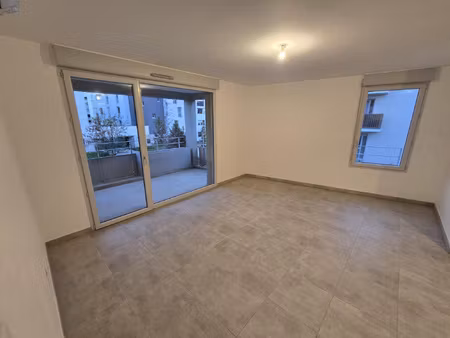 superbe t3 de 70m2 avec clim à toulouse