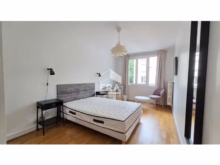 chambre en colocation avec salle d'eau privative