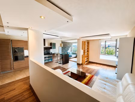 beau t3 lumineux de 75 m2 avec une belle vue degagee