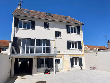 location appartement 3 pièces  51.06m²  saint