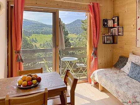 studio 26 m² au premier étage