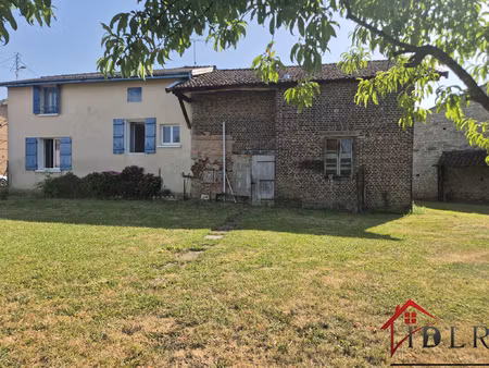 maison familiale à rénover avec dépendances et jardin