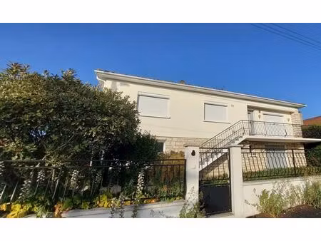 angoulême ma campagne maison de 125 m² sur garage  avec jardin