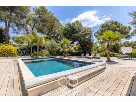 maison pmr 247m2 dont 2 dépendances + véranda 24m2 sur + de