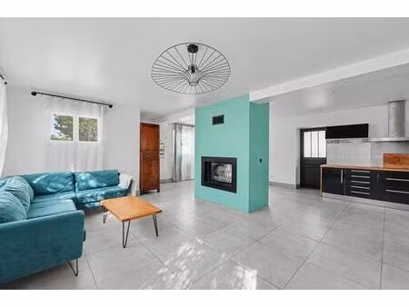 maison castelginest | 175 m² | 7 pièces | 4 chambres + bureau | dpe c | proche écoles & ca