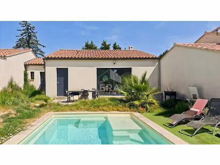 chateaurenard - maison neuve de plain-pied avec piscine