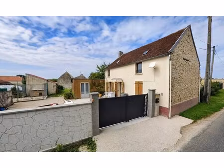 réf. 2275 - maison meulière vivable de plain-pied avec 3 chambres  terrasse et dépendance