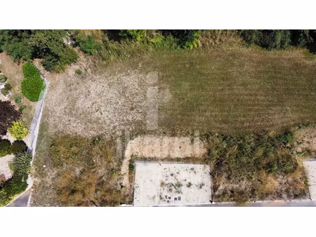 vente terrain 479 m² à eymeux (26730)  82 000 €