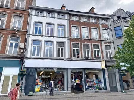 verviers - 1 surface commerciale et 4 appartements.