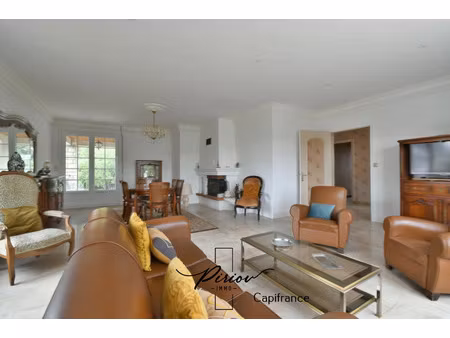 maison à vendre doue la fontaine 9 pièce(s) 228m2 308 200€