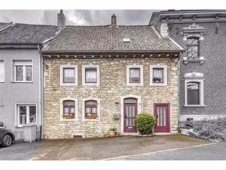 charmante maison en pierre du pays de 194m² (cms) avec 3 cha