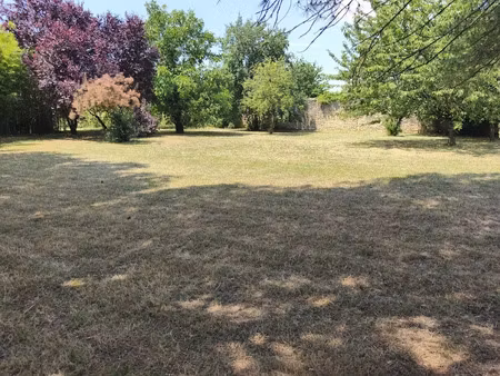 vente terrain 1020 m² à saint-romain-de-benet (17600)  175 000 €